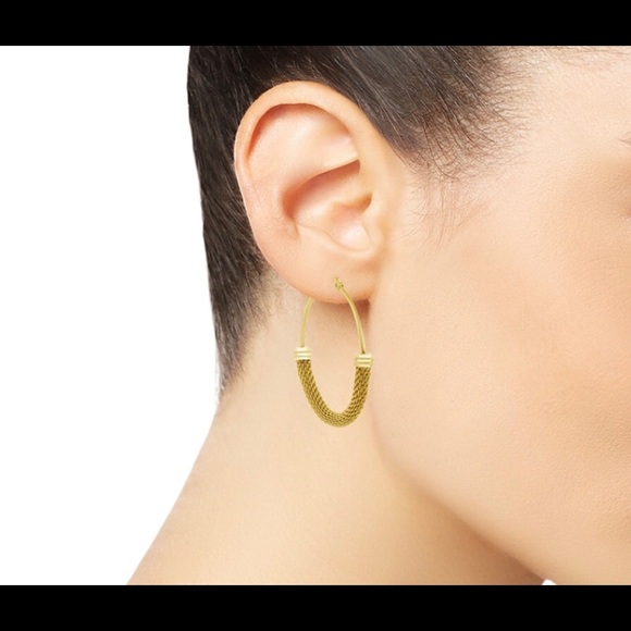 NEW Mesh bottom hoop fine gold plate earrings - Picture 2 of 2